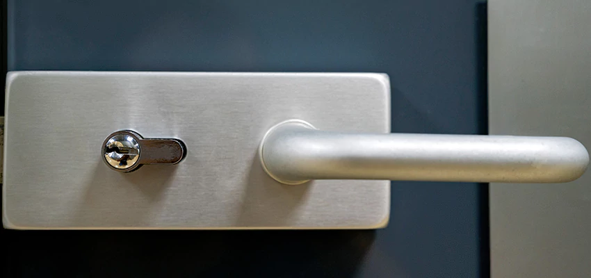 Change Patio Door Locks in North Highlands, California