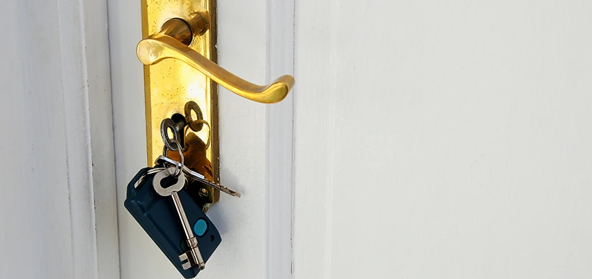 Broken Door Key Extraction in North Highlands, CA